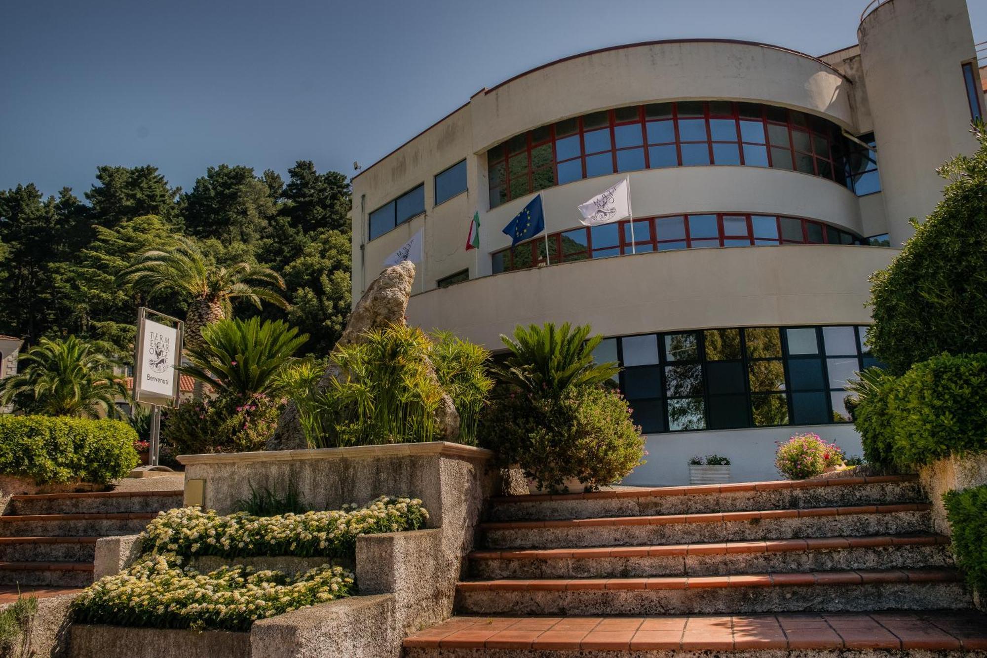 Hotel Ristorante La Mimosa Lamezia Terme Buitenkant foto